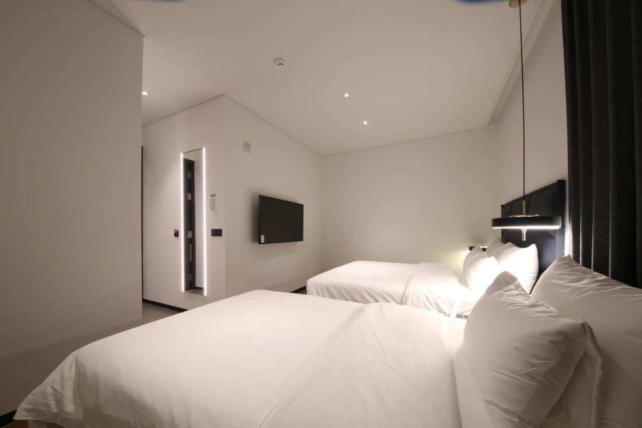 ג'אונג'ו Neulphum Hotel מראה חיצוני תמונה